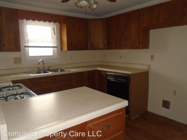 Building Photo - 3 br, 2 bath House - 1501 w 14th st