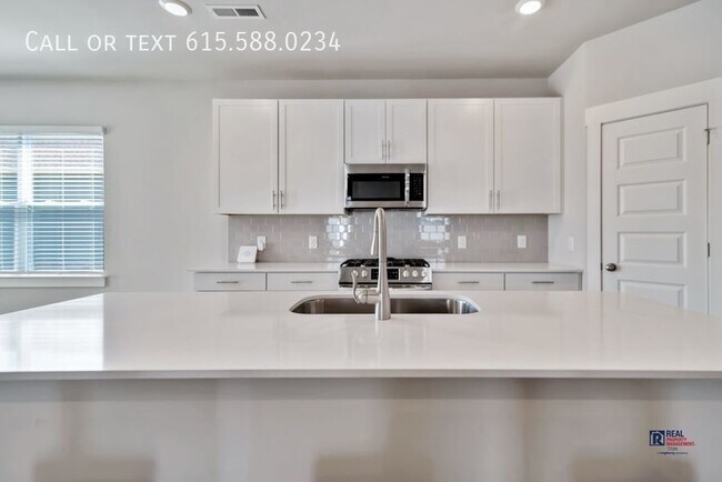 Building Photo - 4BR/2.5BA Harvest Point Spring Hill