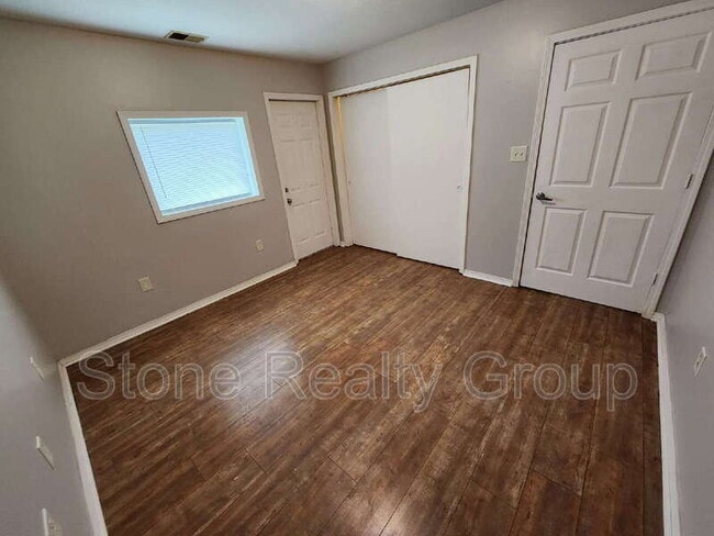 Foto del edificio - 2955 S 13 1/2 St