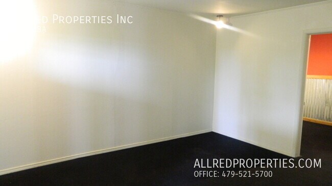 Foto del edificio - 621 N Leverett