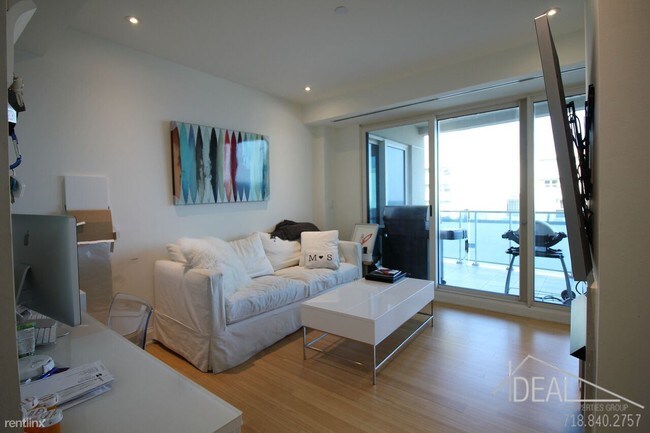 Building Photo - 403 E Boardwalk