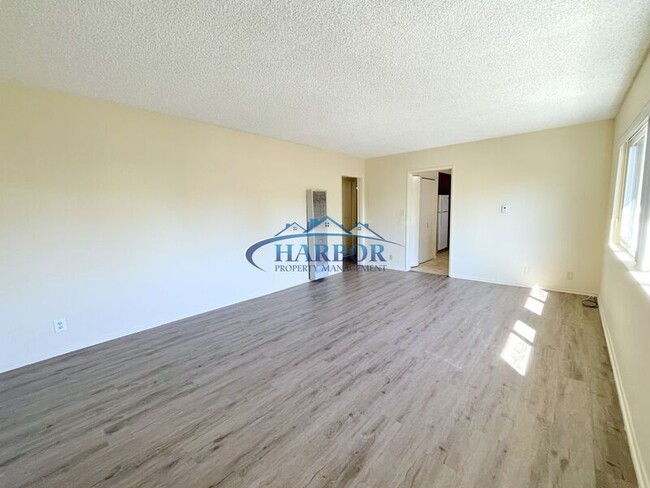 Foto del edificio - 772 W 10th St