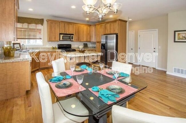 Foto del edificio - 4871 S Bannock St
