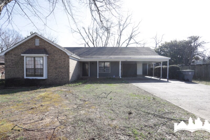 Primary Photo - 3164 Raleigh Ridge Dr