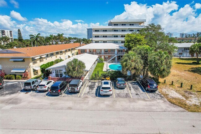 Foto del edificio - 3217 NE 11th St