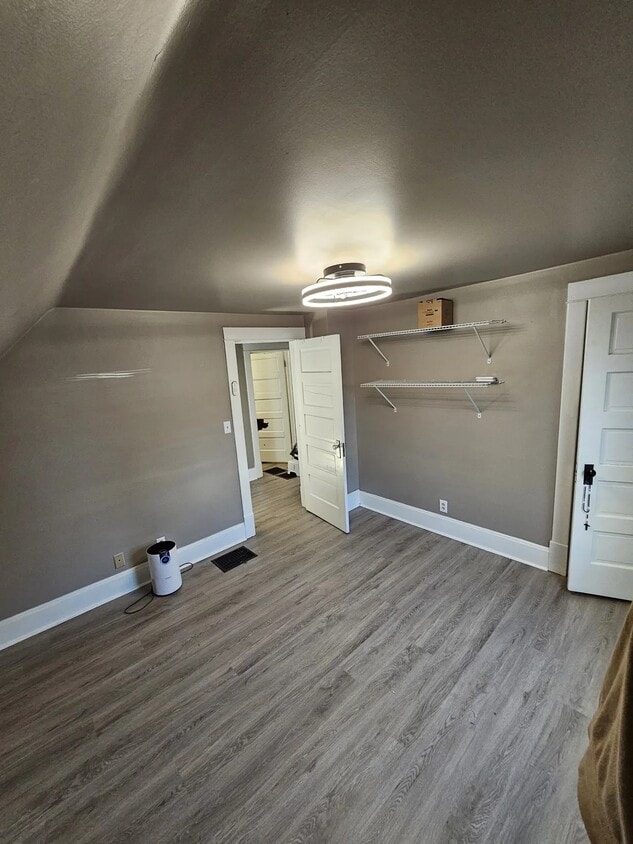 Building Photo - 408 Woodbine St