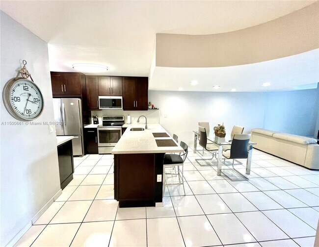 Foto del edificio - 3745 NE 171 St