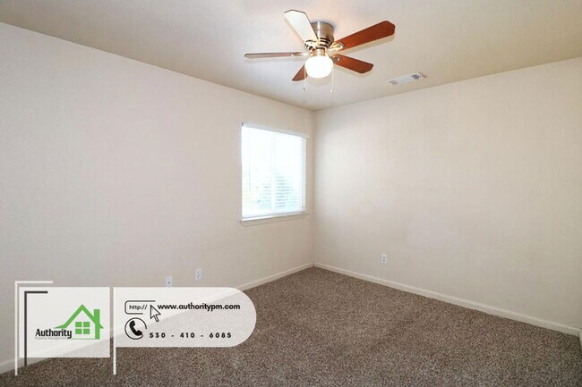 Building Photo - 3700 Silvario Ct