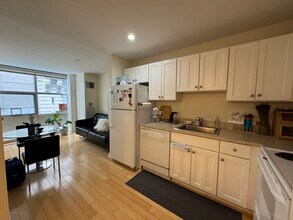 Building Photo - 41 Boylston St