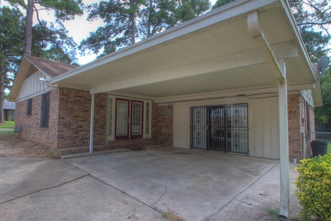 Foto del edificio - 449 E Greenfield Dr