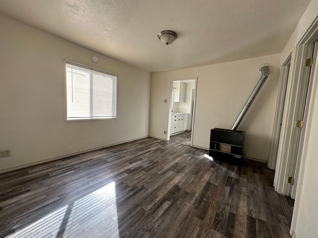 Building Photo - 4428 Altamont Drive  (Horse Property, RV h...