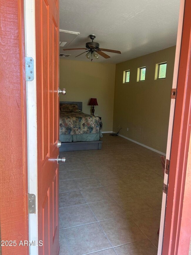 Building Photo - 7710 S 22nd Ave