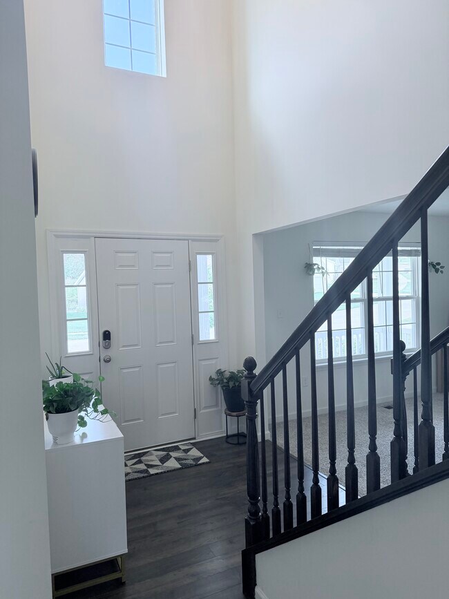 Foto del edificio - 483 Dusty Brook Dr