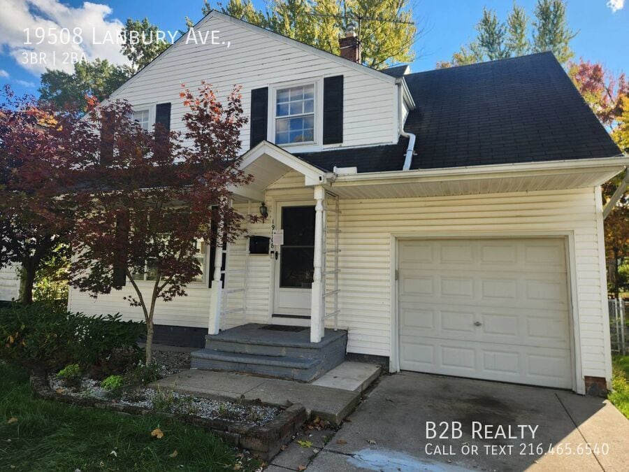 Foto principal - 19508 Lanbury Ave