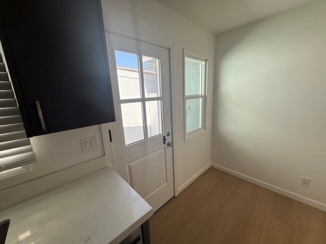 Back Door - 612 El Redondo Ave