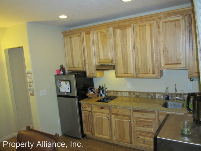 Building Photo - 1 br, 1 bath House - 7790 Cedar Way