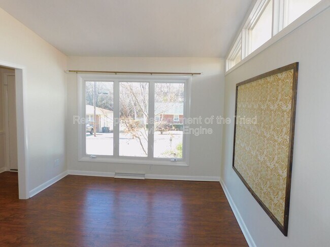 Foto del edificio - 3110 Canterbury St