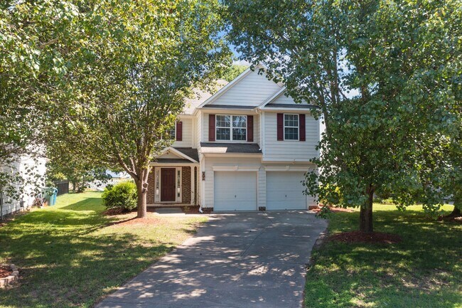 Building Photo - Amazing 3 Bedroom 2 Car Garage Home, 2 Sto...
