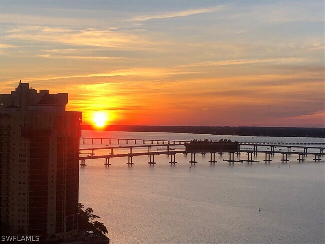 3000 Oasis Grand Blvd Unit 2403 photo'