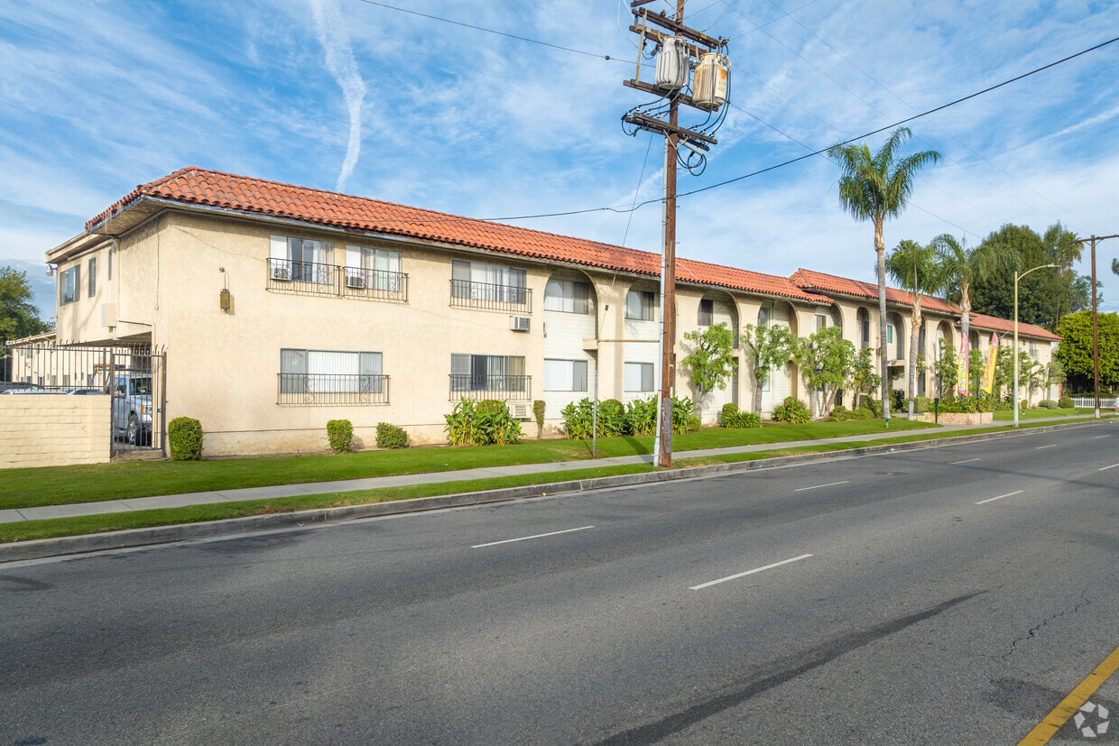 Primary Photo - Balboa Ranch Apartments