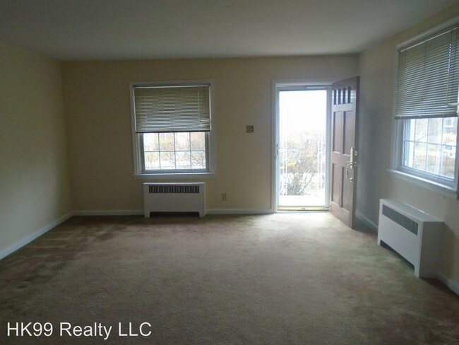 Building Photo - 1309 Friendship St
