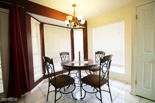 Foto del edificio - 3 br, 2 bath House - 8330 Sageline St