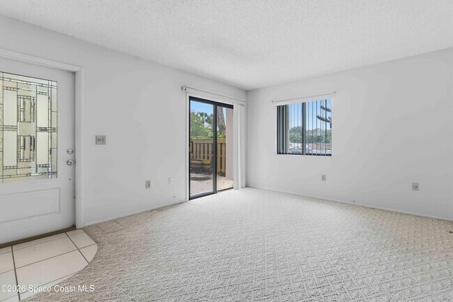 Foto del edificio - 1020 Abada Ct NE