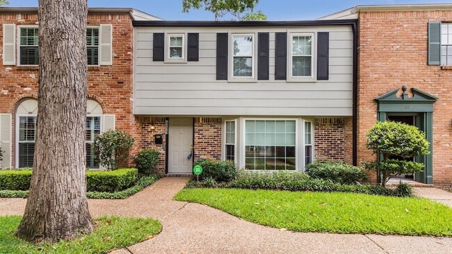 Building Photo - 12615 Huntingwick Dr