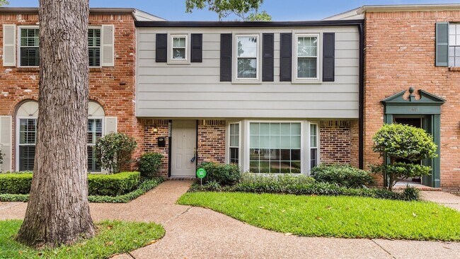Foto del edificio - 12615 Huntingwick Dr