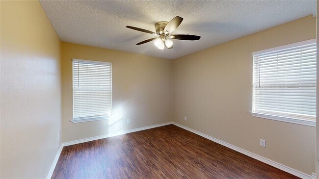 Building Photo - 411 N Business Hwy 78