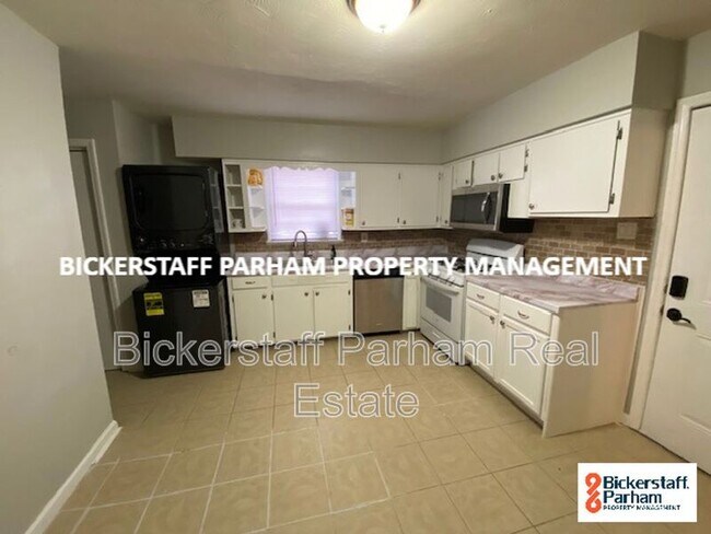 Building Photo - 4152 Bellamy Street