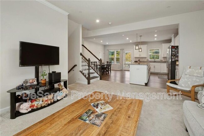 Foto del edificio - 416 Scharberry Ln