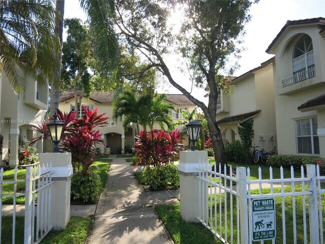 Building Photo - 811 NW 108th Terrace