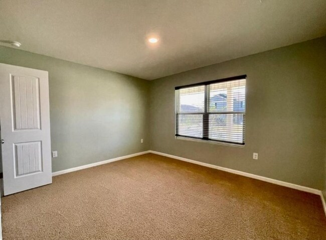 Building Photo - 910 Merganser Way