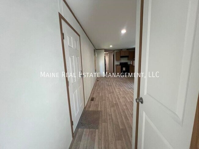 Foto del edificio - 135 Penney Ln