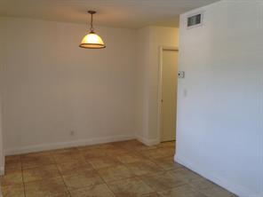 Foto del edificio - 1820 NE 56th St