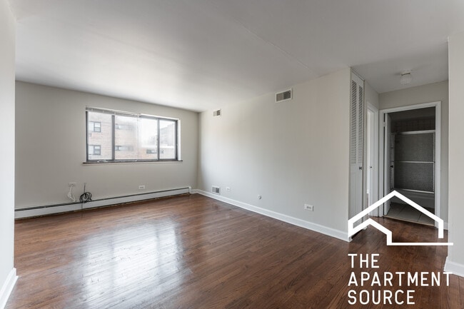Foto del edificio - 6011 N Winthrop Ave