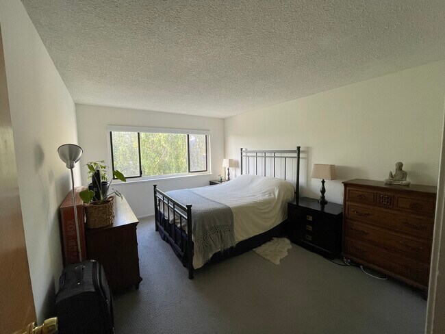 Foto del edificio - 4083 25th St
