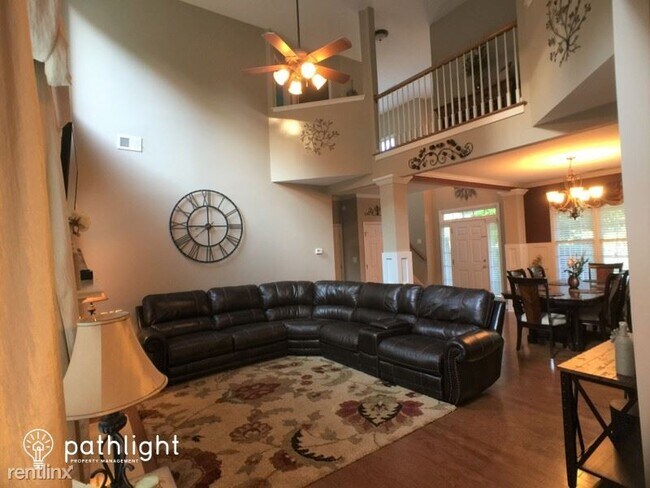 Building Photo - 4 br, 3 bath House - 217 Briarwood Ln UNIT