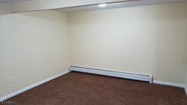 Building Photo - 121 Turner St