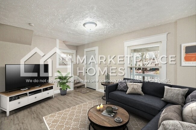 Building Photo - 1101 May St