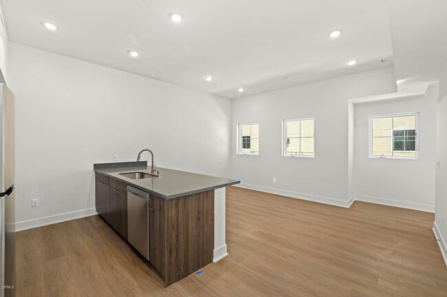 Foto del edificio - 840 N Fair Oaks Ave