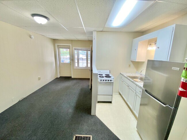 Building Photo - 202-206 South Winooski Ave