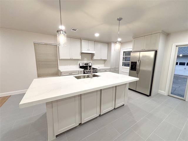 Foto del edificio - 2109 Highwood Dr