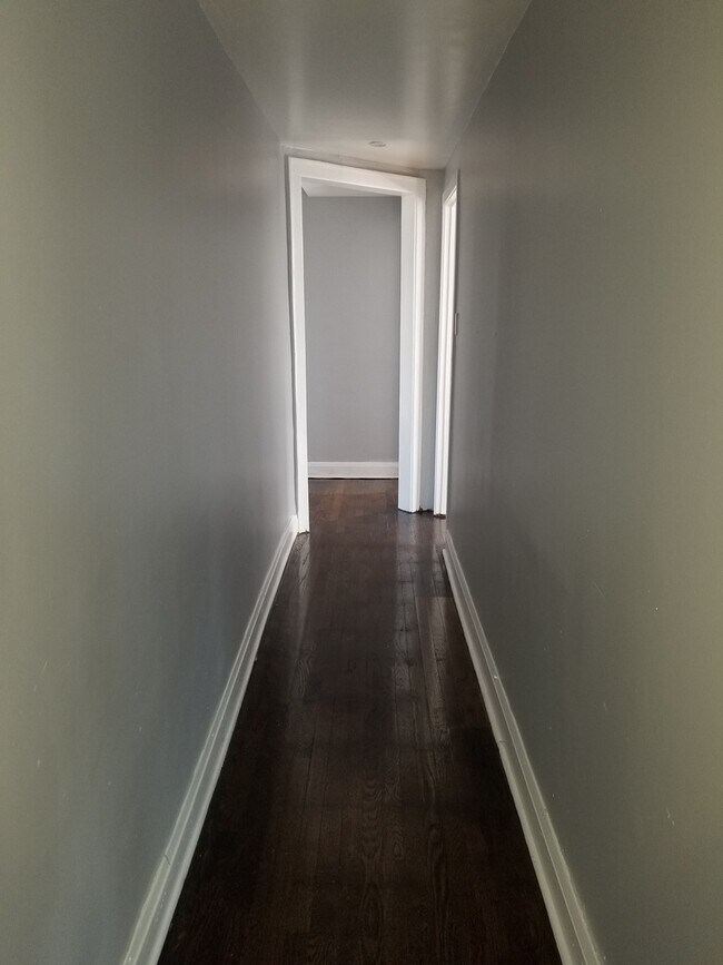 Foto del edificio - 7557 S Stewart Ave