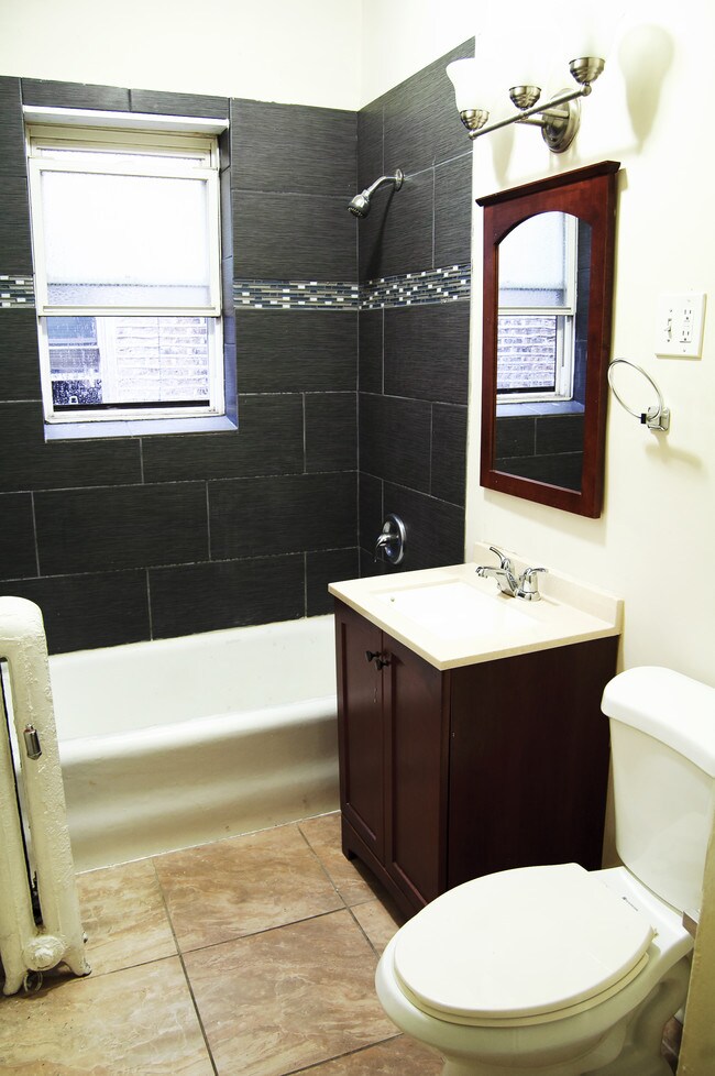 Building Photo - Jaw Dropping Condo Quality 1 bedroom with ...