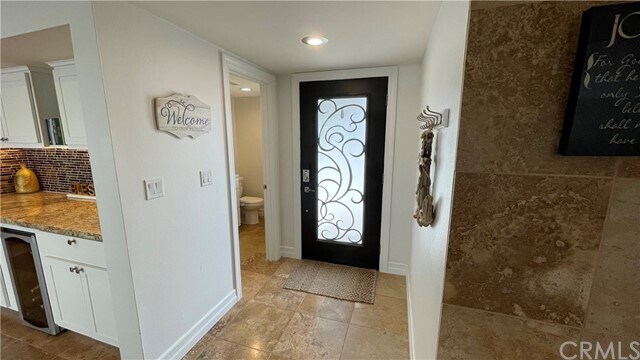 Building Photo - 619 E Avenida San Juan