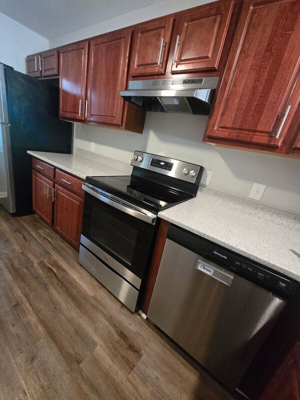 Building Photo - 1302 Meadow Ave