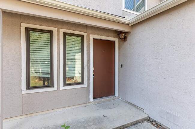 Foto del edificio - 5711 Dry Creek Pass