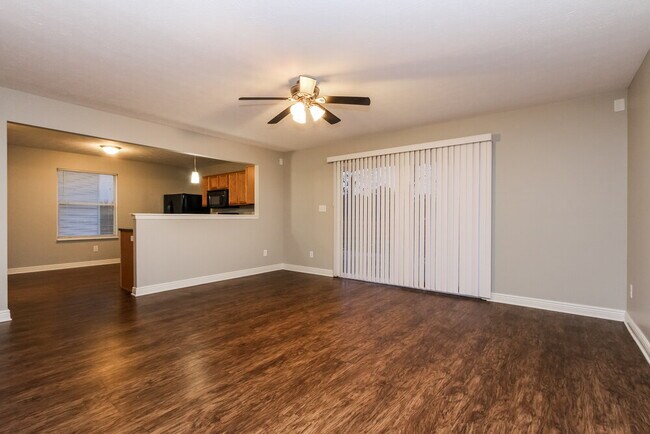 Building Photo - 9231 Timpani Way